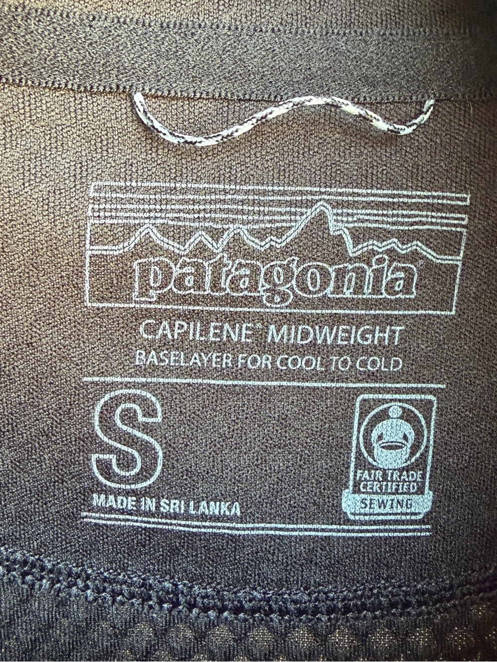 Women's Patagonia Capilene Midweight Zip-Neck Pullover. Small. Like New. - Picture 6 of 7